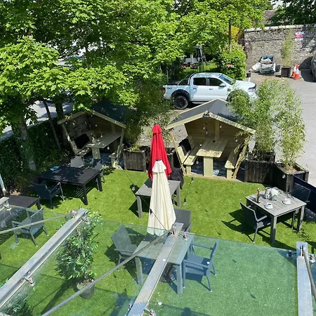 ホテル Castle Arch トリム