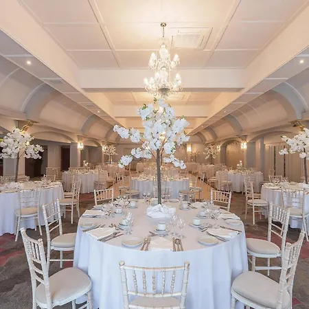 Castle Arch トリム