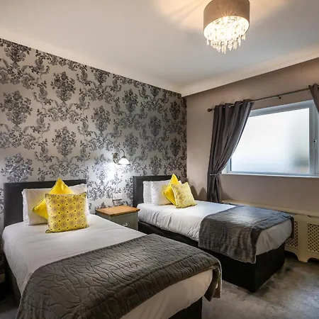 Castle Arch Hotel 3*