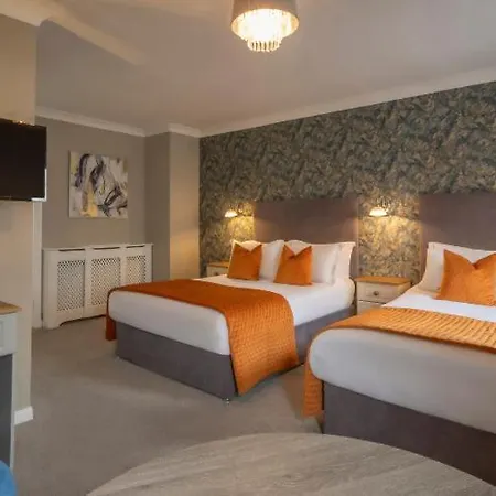 Castle Arch فندق 3*