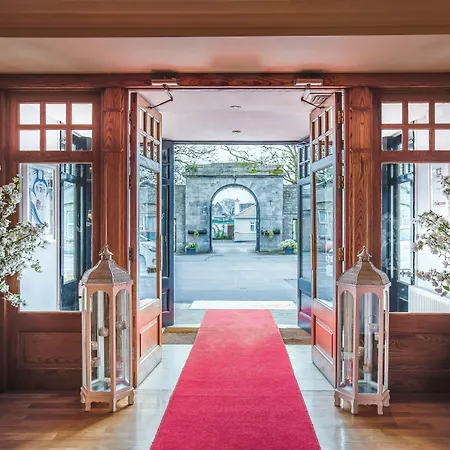 Castle Arch Hotel 3*