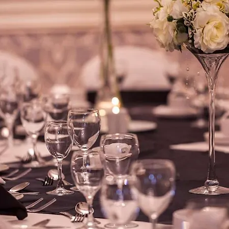 Castle Arch فندق