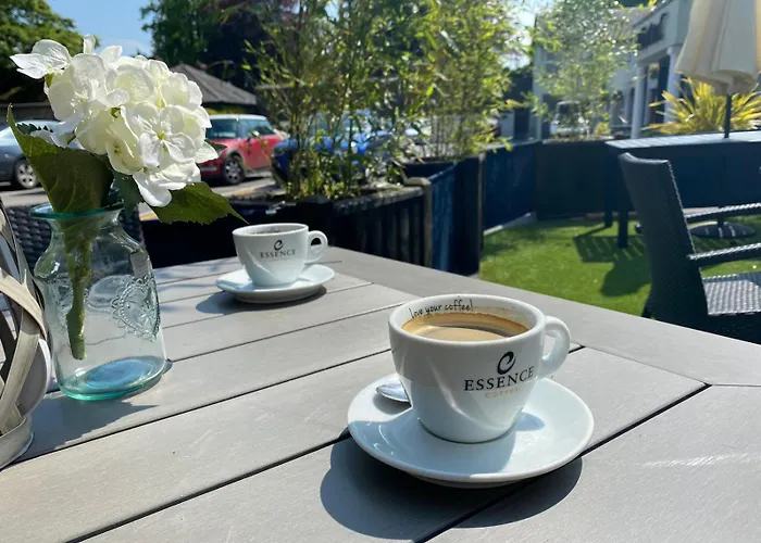 Castle Arch Отель Трим