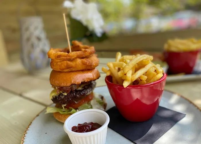 Castle Arch Трим