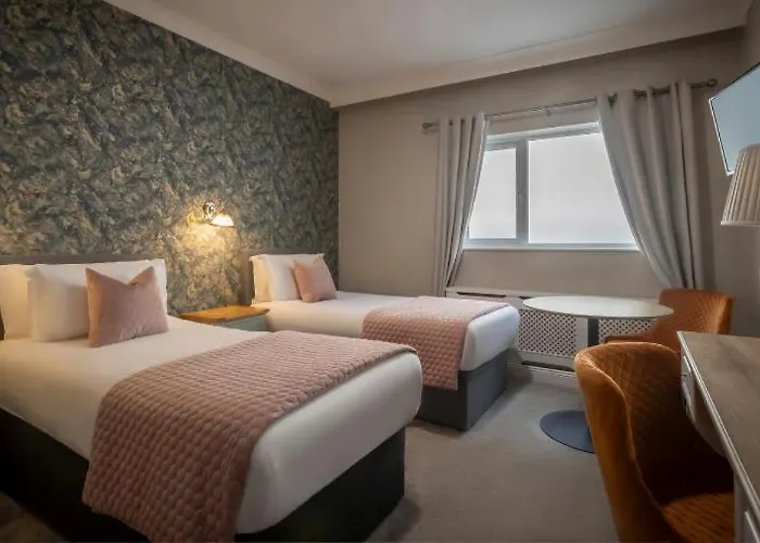 Отель Castle Arch