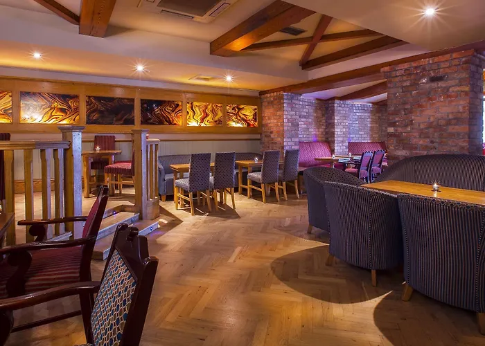 Отель Castle Arch Трим