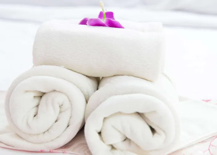 Castle Arch 3* Трим